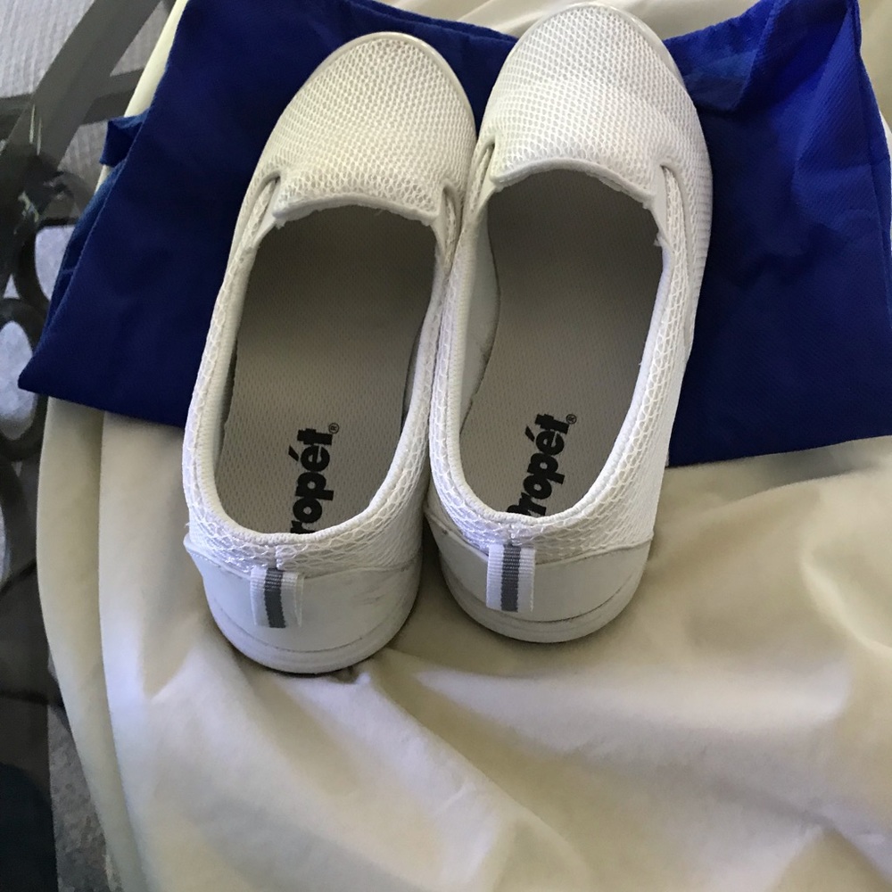 White Propet slip Ins. Size 7.5